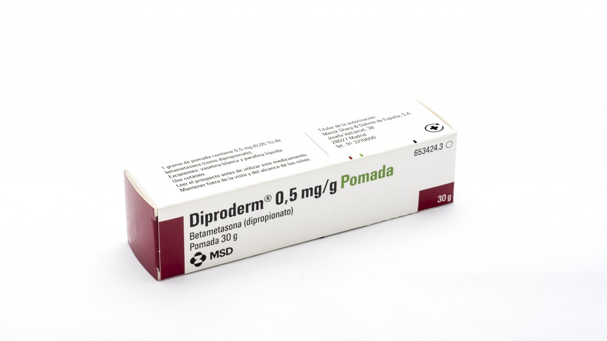 DIPRODERM 0,5 mg/g POMADA , 1 tubo de 30 g fotografía del envase.