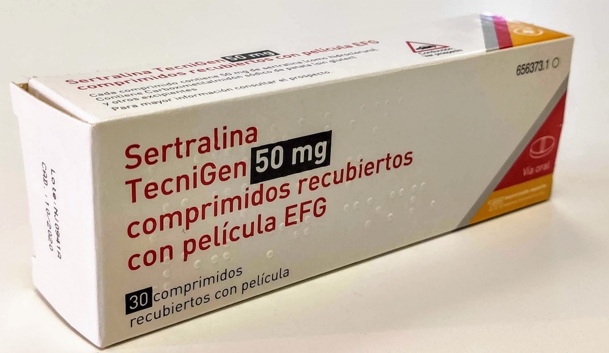 SERTRALINA TECNIGEN 50 mg COMPRIMIDOS RECUBIERTOS CON PELICULA EFG, 30 comprimidos fotografía del envase.