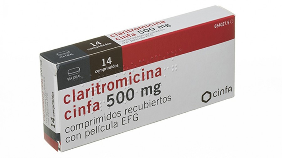 CLARITROMICINA CINFA 500 mg COMPRIMIDOS RECUBIERTOS CON PELICULA EFG, 14 comprimidos fotografía del envase.