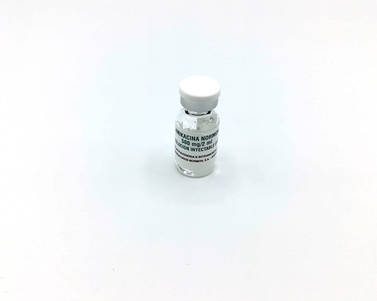 AMIKACINA NORMON 500 MG/2 ML SOLUCION INYECTABLE Y PARA PERFUSIÓN EFG , 50 viales de 2 ml fotografía de la forma farmacéutica.