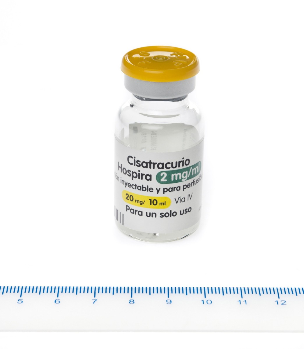 CISATRACURIO HOSPIRA 2 mg/ml SOLUCIÓN INYECTABLE Y PARA PERFUSIÓN EFG 5 viales de 5 ml fotografía de la forma farmacéutica.