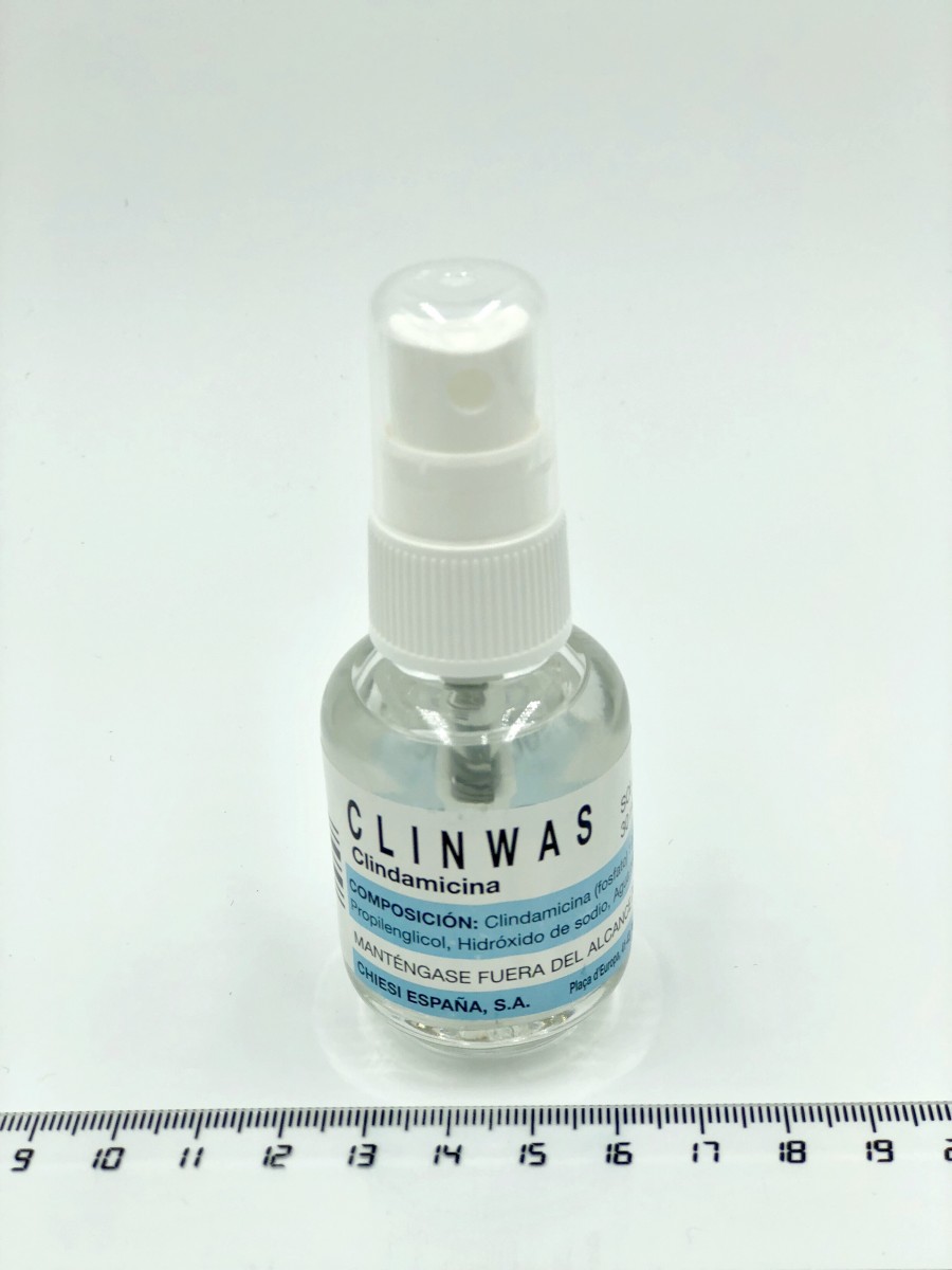 CLINWAS SOLUCION TOPICA, 1 frasco de 30 ml fotografía de la forma farmacéutica.