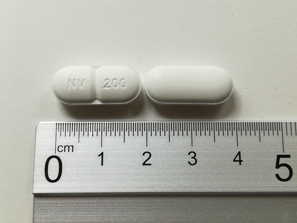 NEVIRAPINA NORMON 200 MG COMPRIMIDOS EFG, 60 comprimidos fotografía de la forma farmacéutica.
