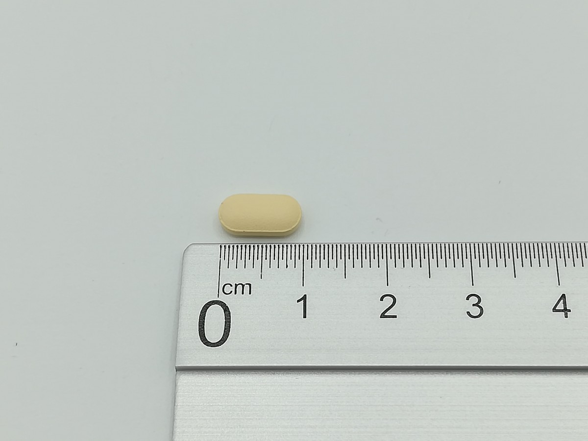 ONDANSETRON NORMON 4 mg COMPRIMIDOS RECUBIERTOS CON PELICULA EFG, 6 comprimidos fotografía de la forma farmacéutica.