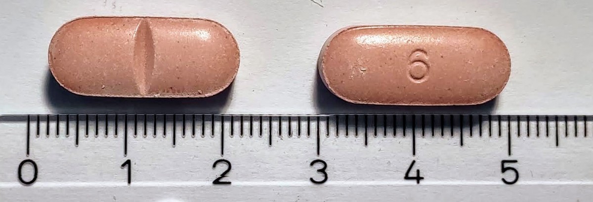 OXCARBAZEPINA TECNIGEN 600 mg COMPRIMIDOS EFG, 100 comprimidos fotografía de la forma farmacéutica.