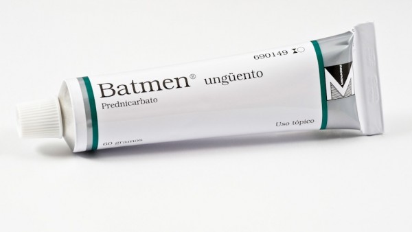 BATMEN 2,5 MG/G UNGÜENTO    , 1 tubo de 60 g fotografía de la forma farmacéutica.
