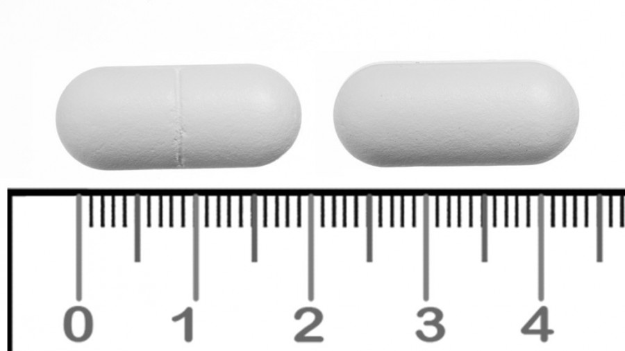 AZITROMICINA CINFA 500 mg COMPRIMIDOS RECUBIERTOS CON PELICULA EFG, 3 comprimidos fotografía de la forma farmacéutica.