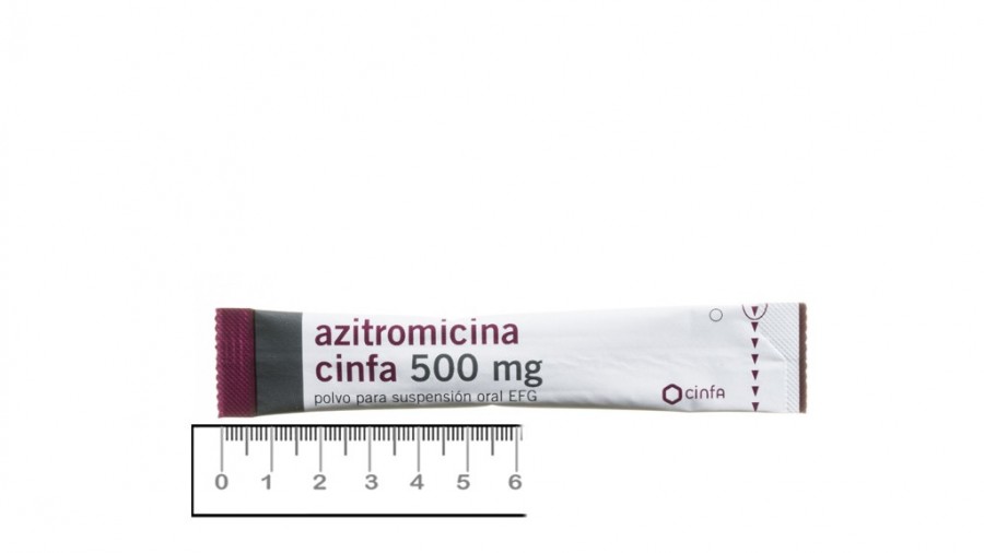 AZITROMICINA CINFA 500 mg POLVO PARA SUSPENSION ORAL EFG, 3 sobres fotografía de la forma farmacéutica.