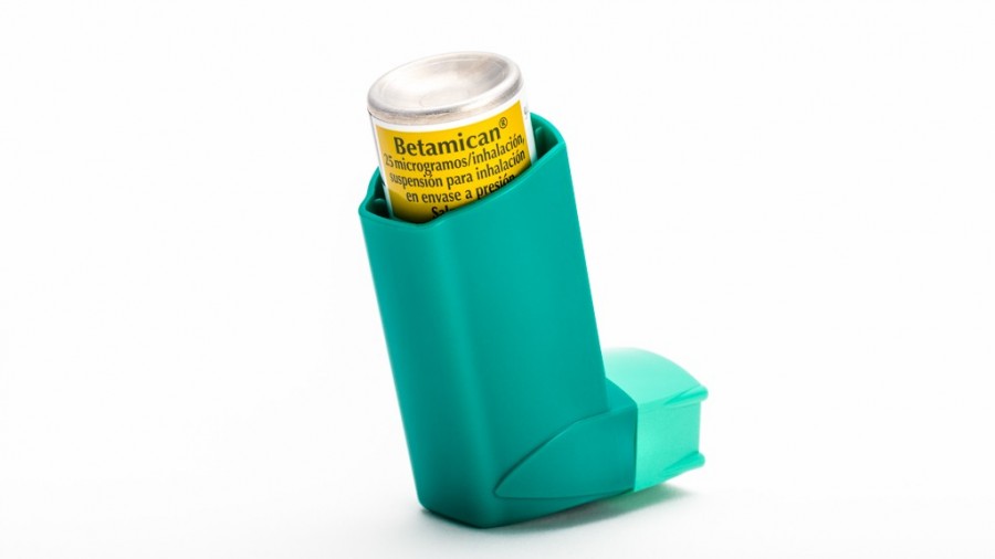 BETAMICAN 25 microgramos/inhalación SUSPENSION PARA INHALACION EN ENVASE A PRESION, 1 inhalador de 120 dosis fotografía de la forma farmacéutica.