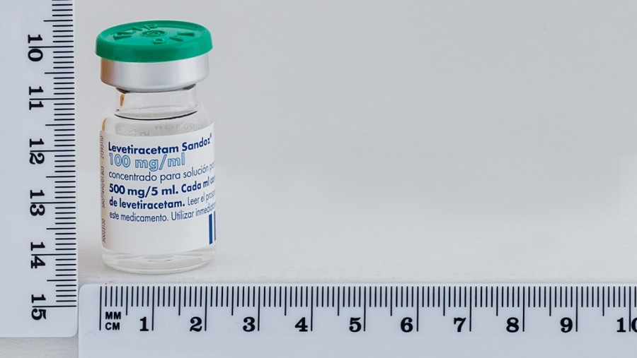 LEVETIRACETAM SANDOZ 100 mg/ml CONCENTRADO PARA SOLUCION PARA PERFUSION EFG , 10 viales de 5 ml fotografía de la forma farmacéutica.