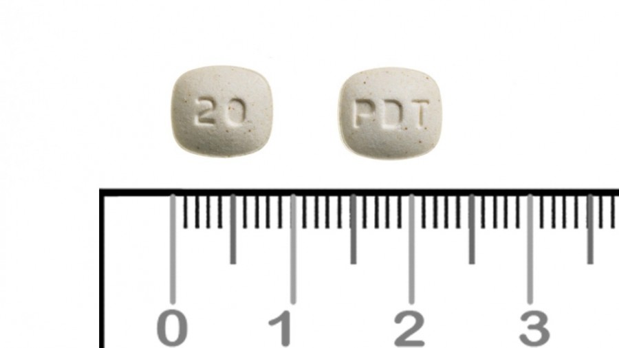 PRAVASTATINA CINFAMED 20 mg COMPRIMIDOS EFG, 28 comprimidos fotografía de la forma farmacéutica.