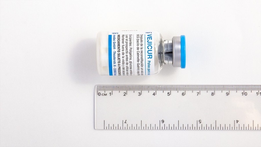 VEJICUR POLVO Y DISOLVENTE PARA SUSPENSION INTRAVESICAL, 1 vial (catéter adaptador Luer-Lock) fotografía de la forma farmacéutica.