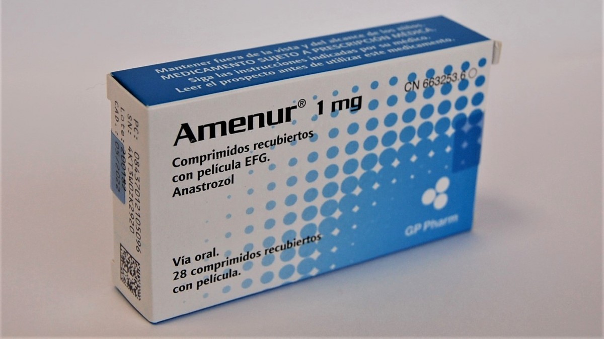 AMENUR 1 mg COMPRIMIDOS RECUBIERTOS CON PELICULA EFG , 28 comprimidos fotografía del envase.