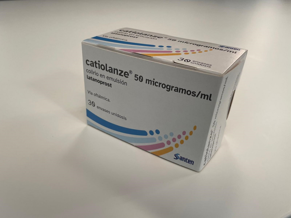 CATIOLANZE 50 MICROGRAMOS/ML COLIRIO EN EMULSION, 30 envases unidosis de 0,3 ml fotografía del envase.