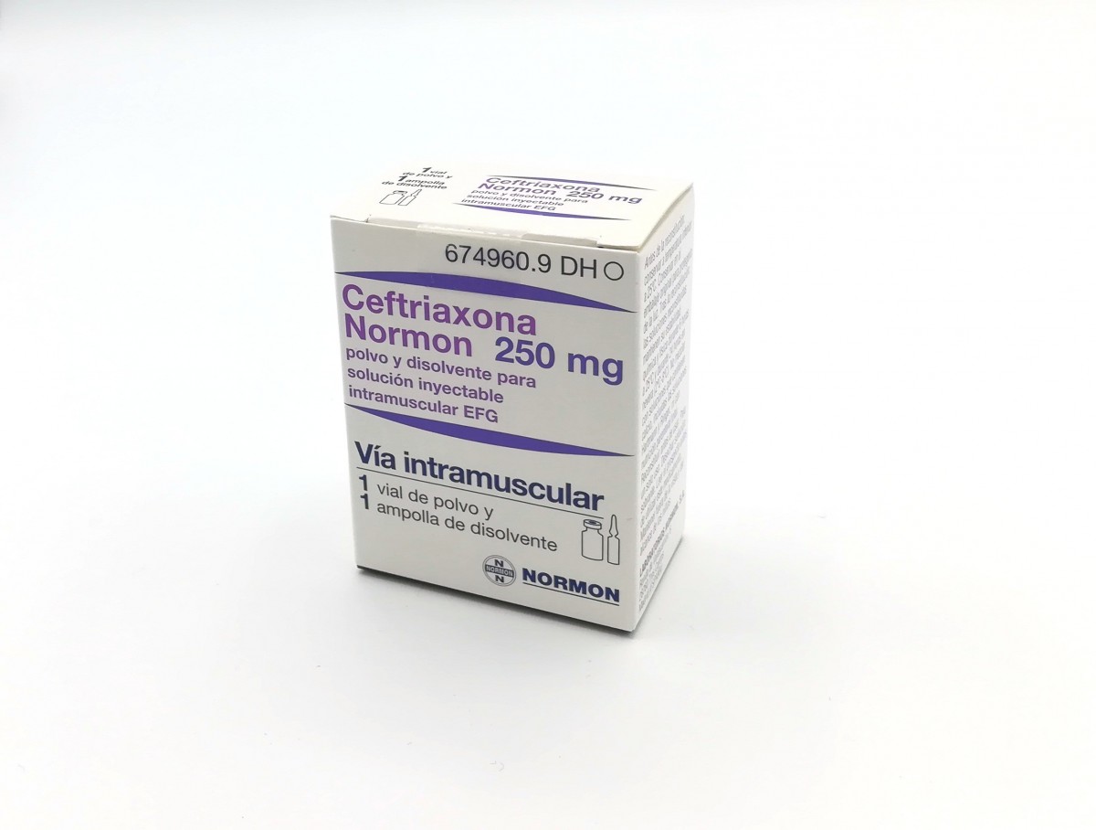 CEFTRIAXONA NORMON 250 mg POLVO Y DISOLVENTE PARA SOLUCIÓN INYECTABLE INTRAMUSCULAR EFG , 1 vial + 1 ampolla de disolvente fotografía del envase.