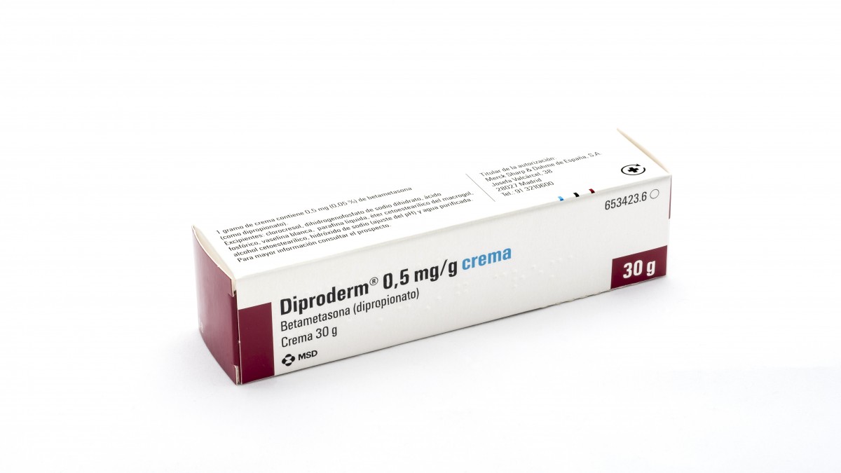 DIPRODERM 0,5 mg/g CREMA , 1 tubo de 50 g fotografía del envase.