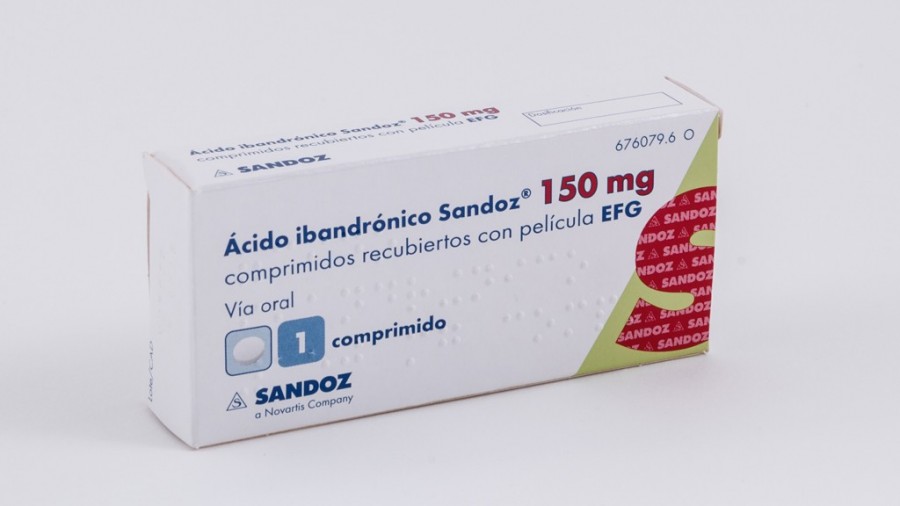ACIDO IBANDRONICO SANDOZ 150 mg COMPRIMIDOS RECUBIERTOS CON PELICULA EFG 3 comprimidos fotografía del envase.
