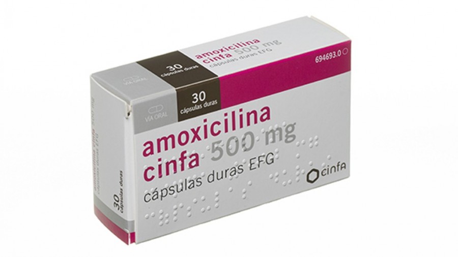 AMOXICILINA CINFA 500 MG CÁPSULAS DURAS EFG, 30 cápsulas fotografía del envase.