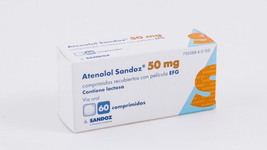 ATENOLOL SANDOZ 50 mg COMPRIMIDOS RECUBIERTOS CON PELÍCULA EFG , 30 comprimidos fotografía del envase.