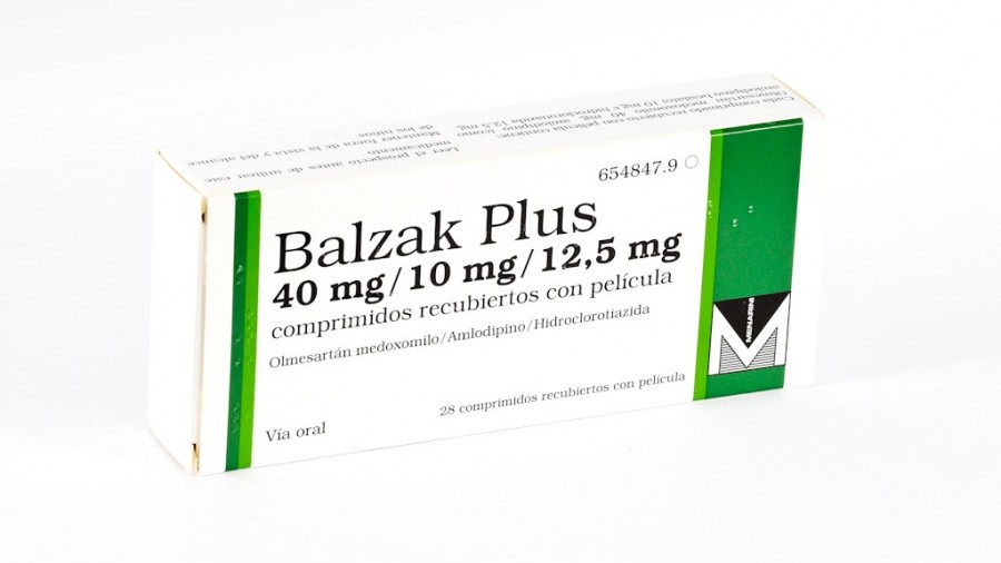 BALZAK PLUS 40 mg/10 mg/12,5 mg COMPRIMIDOS RECUBIERTOS CON PELICULA, 28 comprimidos fotografía del envase.