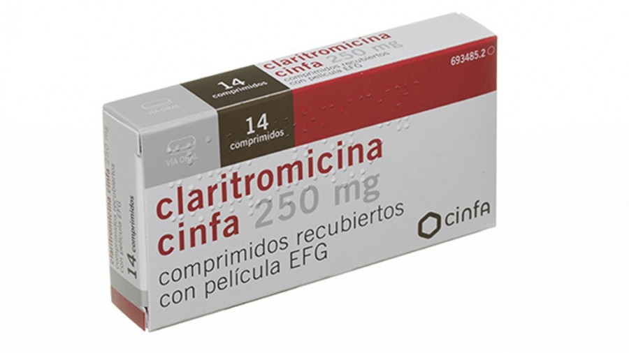 CLARITROMICINA CINFA 250 mg COMPRIMIDOS RECUBIERTOS CON PELICULA EFG, 14 comprimidos fotografía del envase.