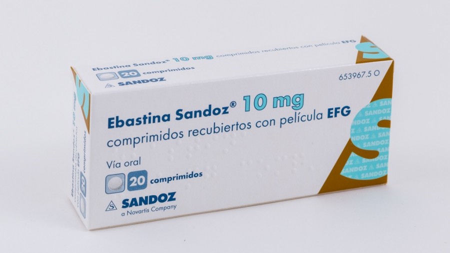 EBASTINA SANDOZ 10 mg COMPRIMIDOS RECUBIERTOS CON PELICULA EFG , 20 comprimidos fotografía del envase.