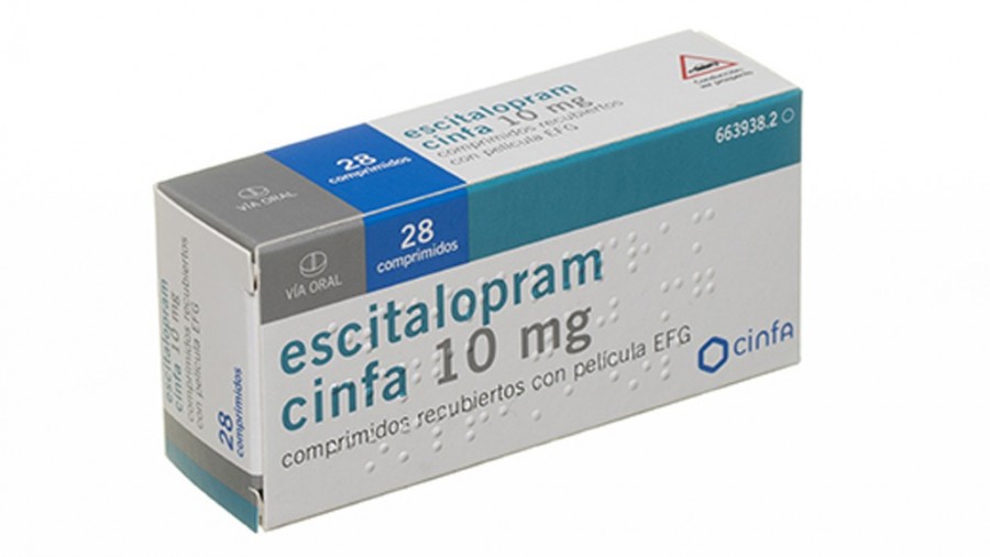 ESCITALOPRAM CINFA 10 mg COMPRIMIDOS RECUBIERTOS CON PELICULA EFG , 56 comprimidos fotografía del envase.