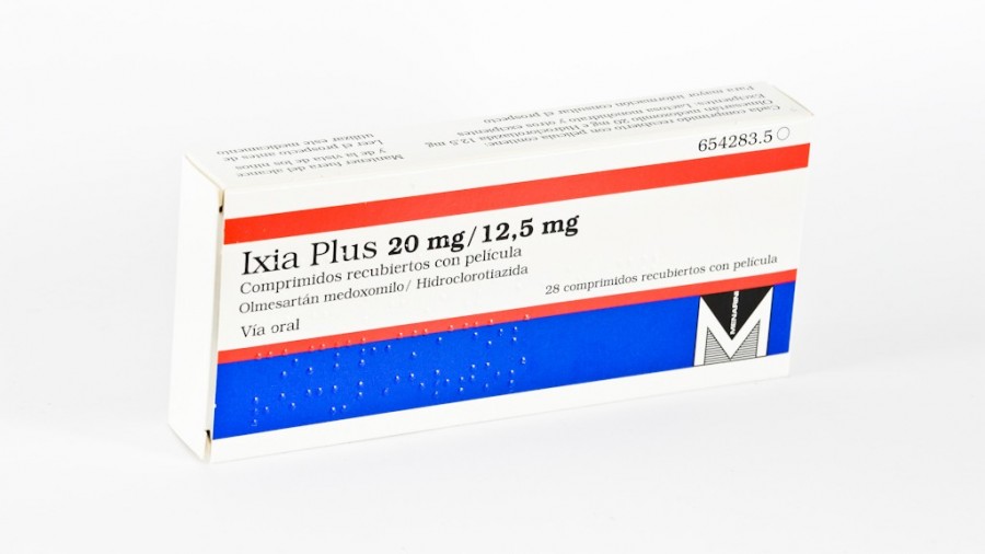 IXIA PLUS 20 mg/12,5 mg COMPRIMIDOS RECUBIERTOS CON PELICULA , 28 comprimidos fotografía del envase.