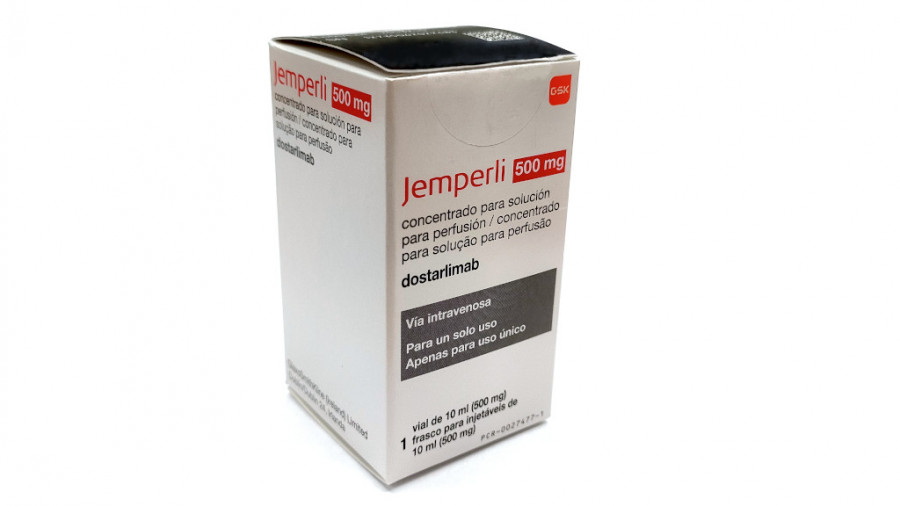 JEMPERLI 500 mg CONCENTRADO PARA SOLUCION PARA PERFUSION, 1 vial de 10 ml fotografía del envase.