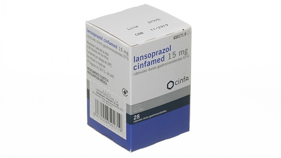 LANSOPRAZOL CINFAMED 15 mg CAPSULAS GASTRORRESISTENTES EFG, 28 cápsulas fotografía del envase.
