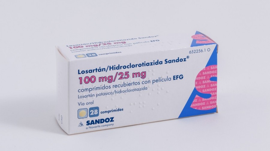 LOSARTAN/HIDROCLOROTIAZIDA SANDOZ 100mg/25mg  COMPRIMIDOS RECUBIERTOS CON PELICULA EFG, 28 comprimidos fotografía del envase.