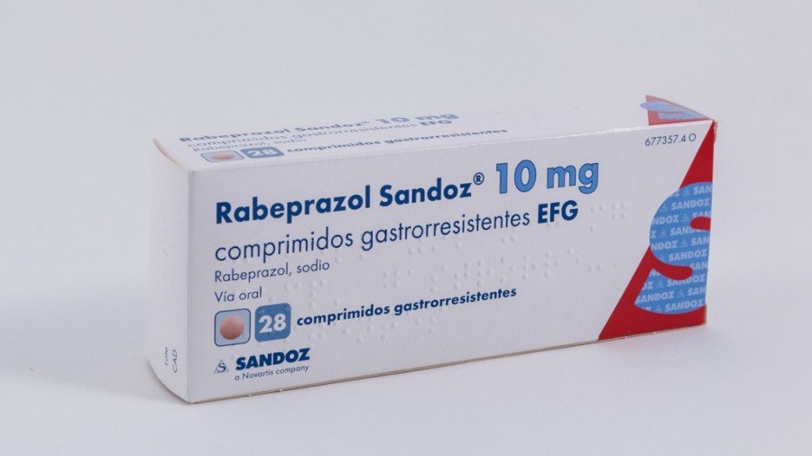 RABEPRAZOL SANDOZ 10 mg COMPRIMIDOS GASTRORRESISTENTES EFG , 28 comprimidos fotografía del envase.