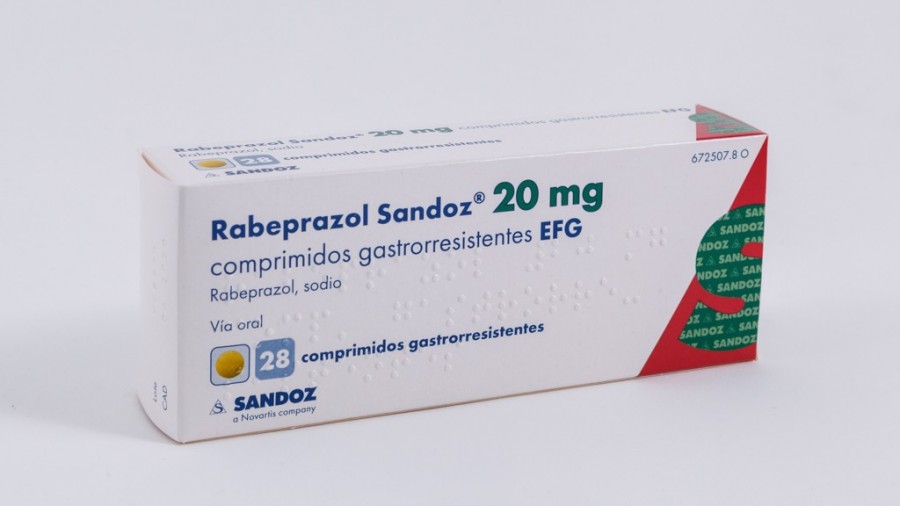 RABEPRAZOL SANDOZ 20 mg COMPRIMIDOS GASTRORRESISTENTES EFG, 56 comprimidos fotografía del envase.