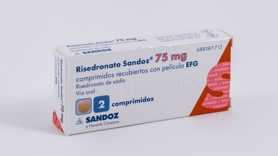 RISEDRONATO SANDOZ 75 mg COMPRIMIDOS RECUBIERTOS CON PELICULA EFG , 2 comprimidos fotografía del envase.
