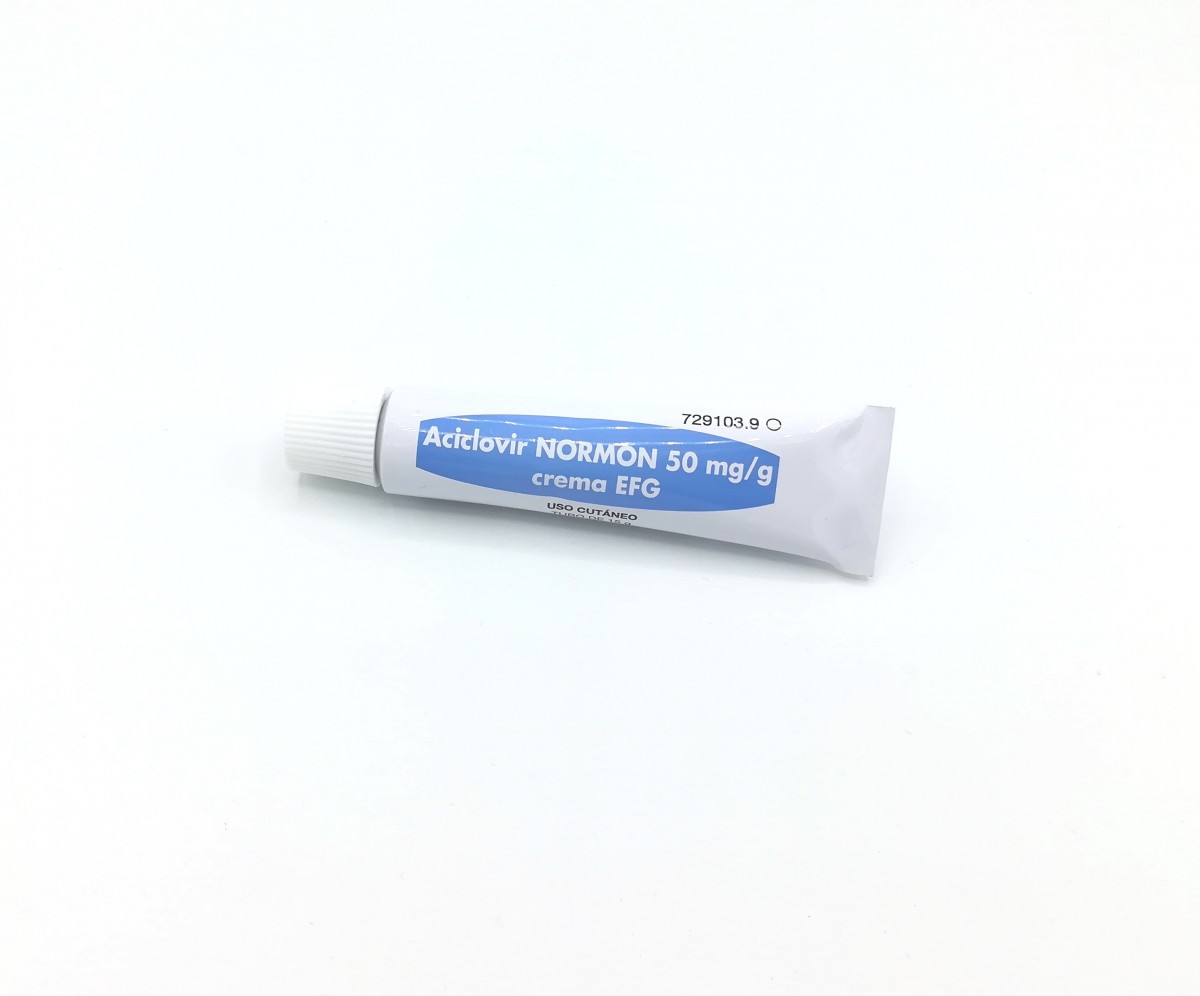 ACICLOVIR NORMON 50 mg/g CREMA EFG , 1 tubo de 15 g fotografía de la forma farmacéutica.