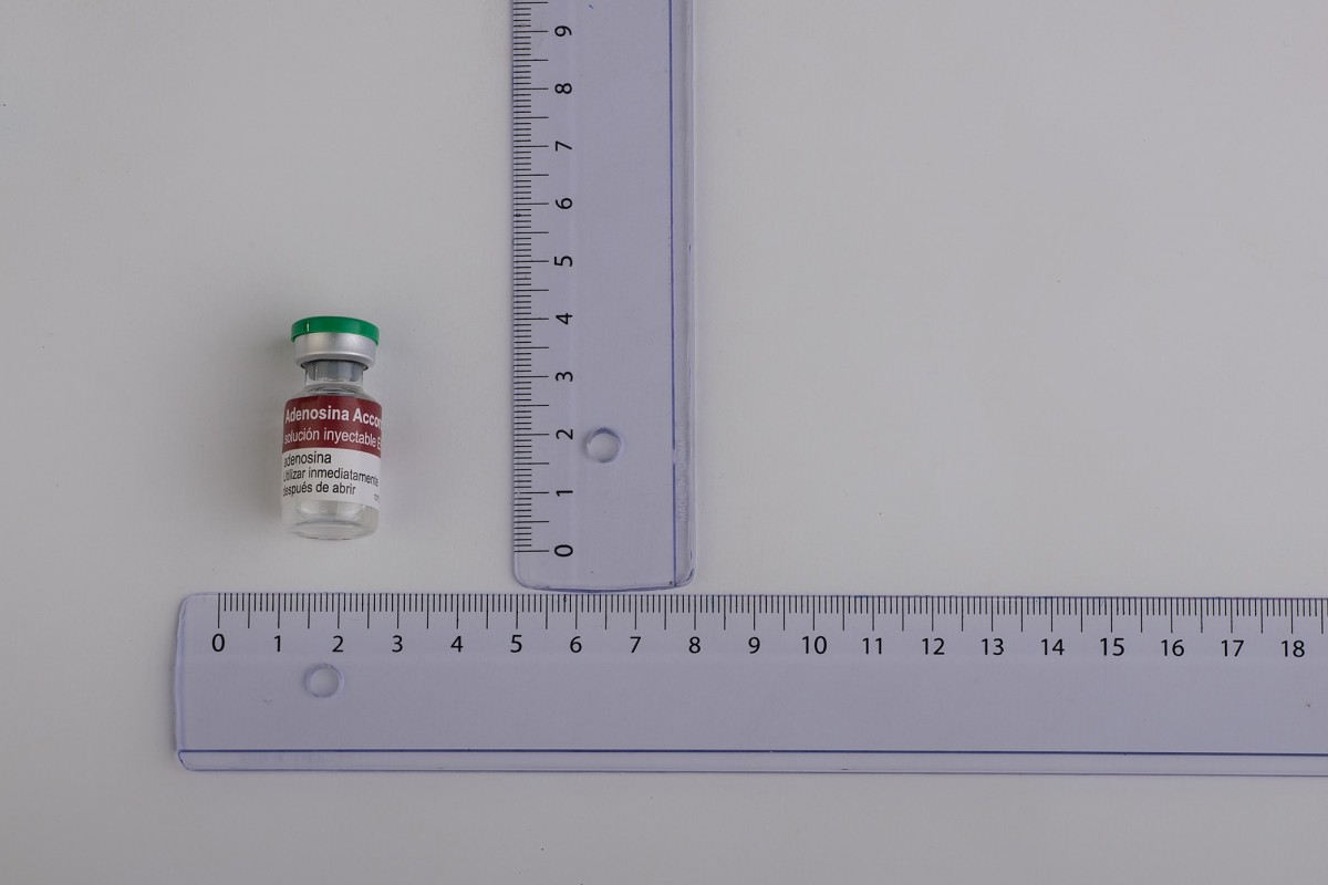 ADENOSINA ACCORD 6 MG/2 ML SOLUCION INYECTABLE EFG, 6 viales de 2 ml fotografía de la forma farmacéutica.