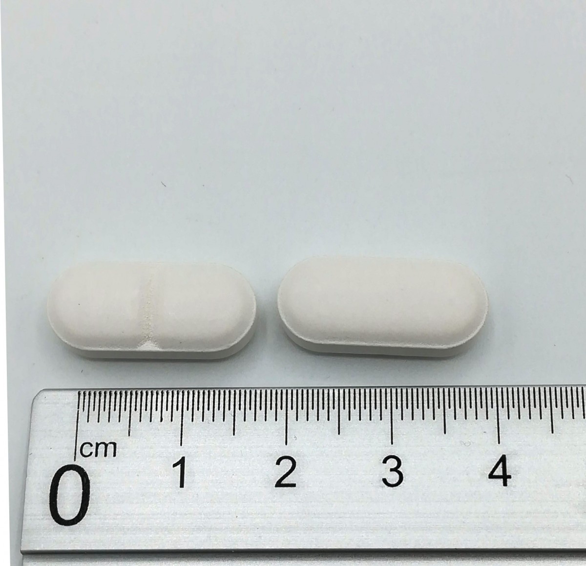 AMOXICILINA/ACIDO CLAVULANICO NORMON 500 mg /125 mg COMPRIMIDOS RECUBIERTOS CON PELICULA EFG, 500 comprimidos fotografía de la forma farmacéutica.