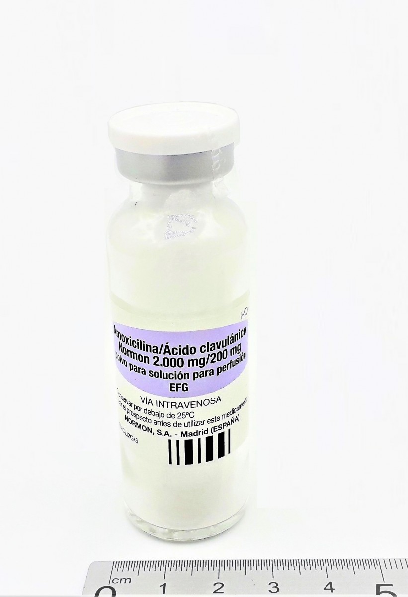 AMOXICILINA/ACIDO CLAVULANICO NORMON 500 mg/50 mg POLVO PARA SOLUCION INYECTABLE Y PARA PERFUSION EFG , 1 vial fotografía de la forma farmacéutica.