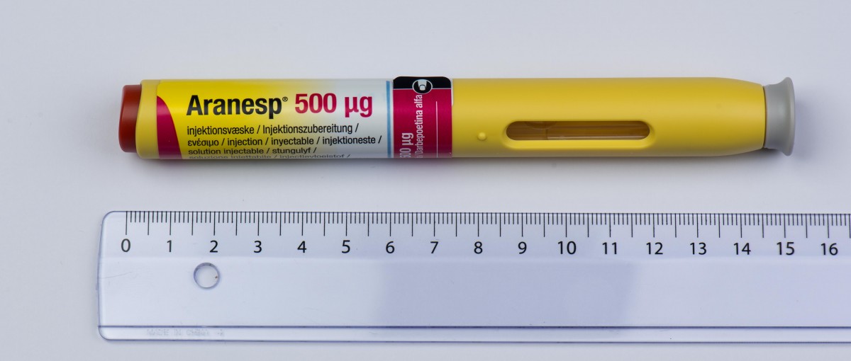 ARANESP 500 microgramos SOLUCION INYECTABLE EN PLUMA PRECARGADA, 1 pluma precargada de 1 ml fotografía de la forma farmacéutica.