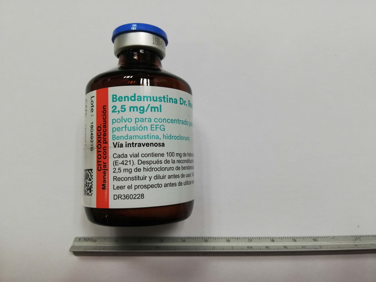 BENDAMUSTINA DR. REDDYS 2,5 MG/ML POLVO PARA CONCENTRADO PARA SOLUCION PARA PERFUSION EFG, 5 viales de 100 mg fotografía de la forma farmacéutica.