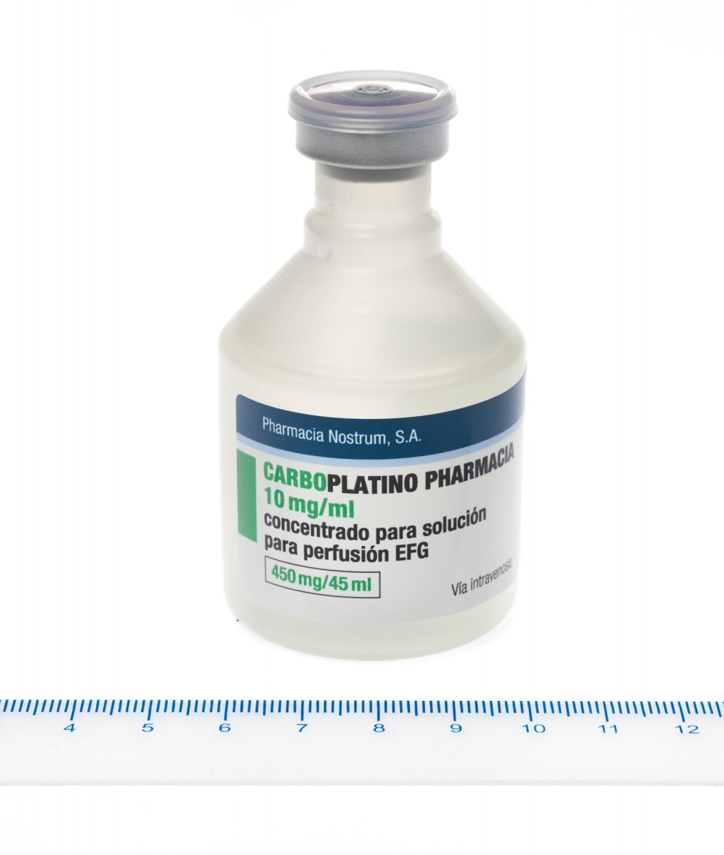 CARBOPLATINO PHARMACIA 10 mg/ml CONCENTRADO PARA SOLUCION PARA PERFUSION EFG, 1 vial de 15 ml fotografía de la forma farmacéutica.