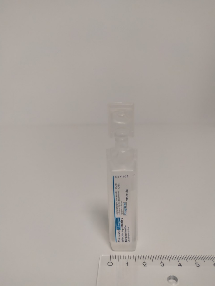 CHIROCANE 7,5 mg/ml SOLUCION INYECTABLE Y PARA PERFUSION , 10 ampollas de 10 ml fotografía de la forma farmacéutica.