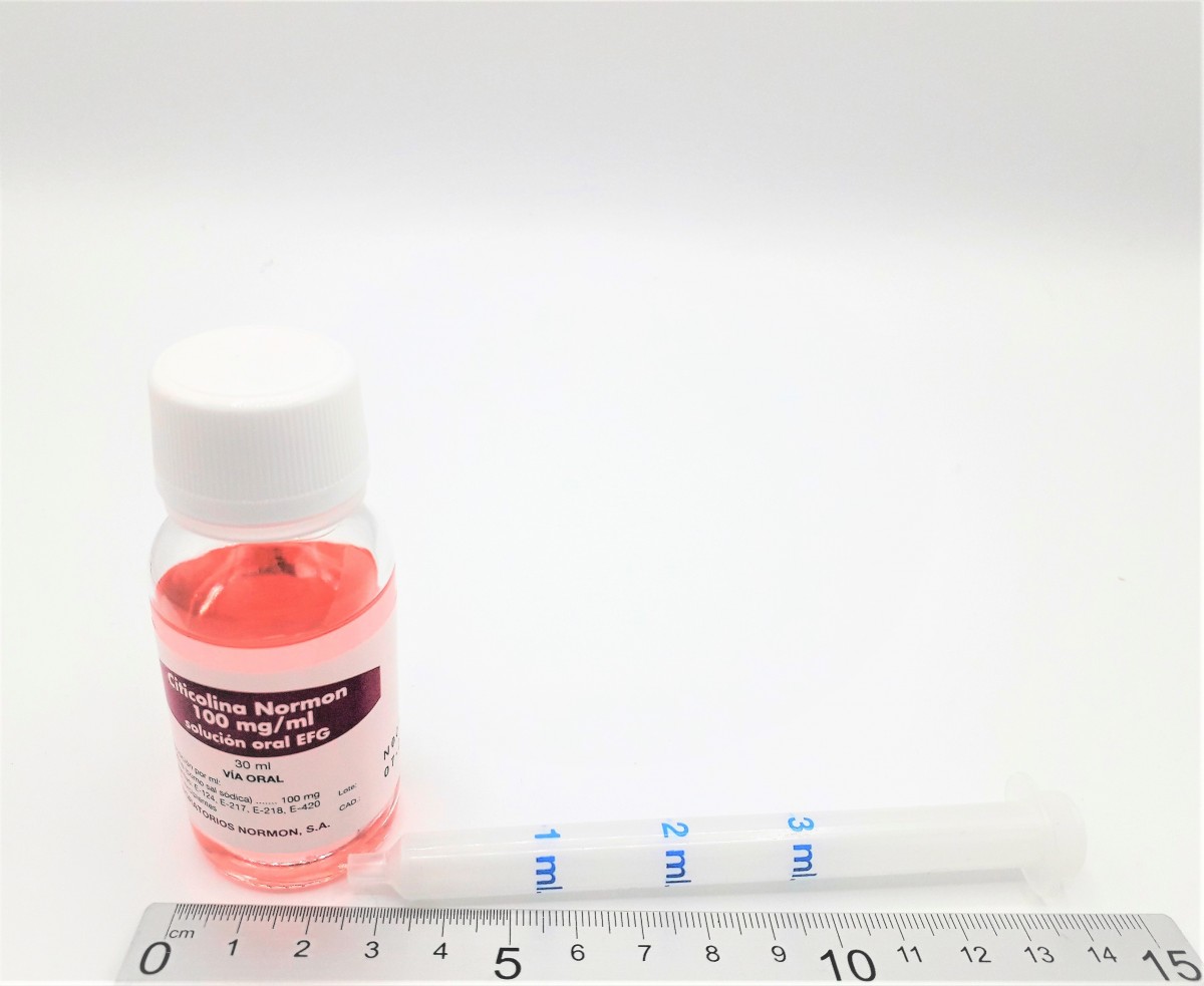 CITICOLINA NORMON 100 MG/ML SOLUCION ORAL EFG , frasco de 30 ml fotografía de la forma farmacéutica.