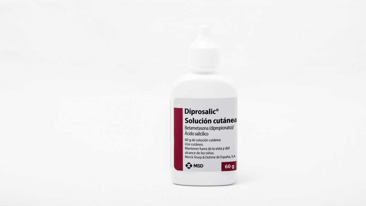 DIPROSALIC SOLUCION CUTANEA , 1 frasco de 60 g fotografía de la forma farmacéutica.