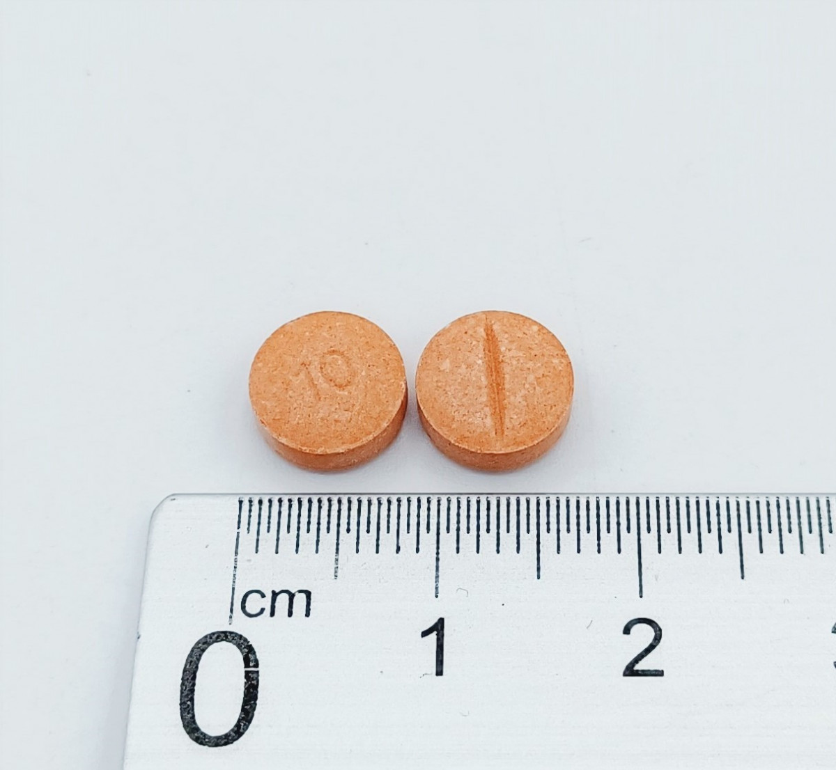 ENALAPRIL NORMON 10 MG COMPRIMIDOS EFG, 10 comprimidos fotografía de la forma farmacéutica.