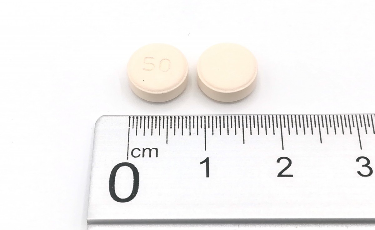 EPLERENONA NORMON 50 mg COMPRIMIDOS RECUBIERTOS CON PELICULA EFG, 30 comprimidos fotografía de la forma farmacéutica.