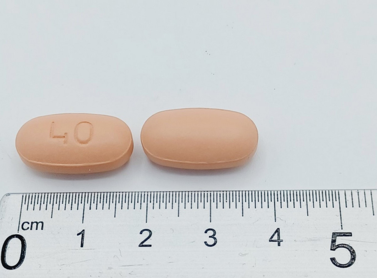 ESOMEPRAZOL NORMOGEN 40 MG COMPRIMIDOS GASTRORRESISTENTES EFG 28 comprimidos (Blister OPA/Al/PE-Al/PE) fotografía de la forma farmacéutica.