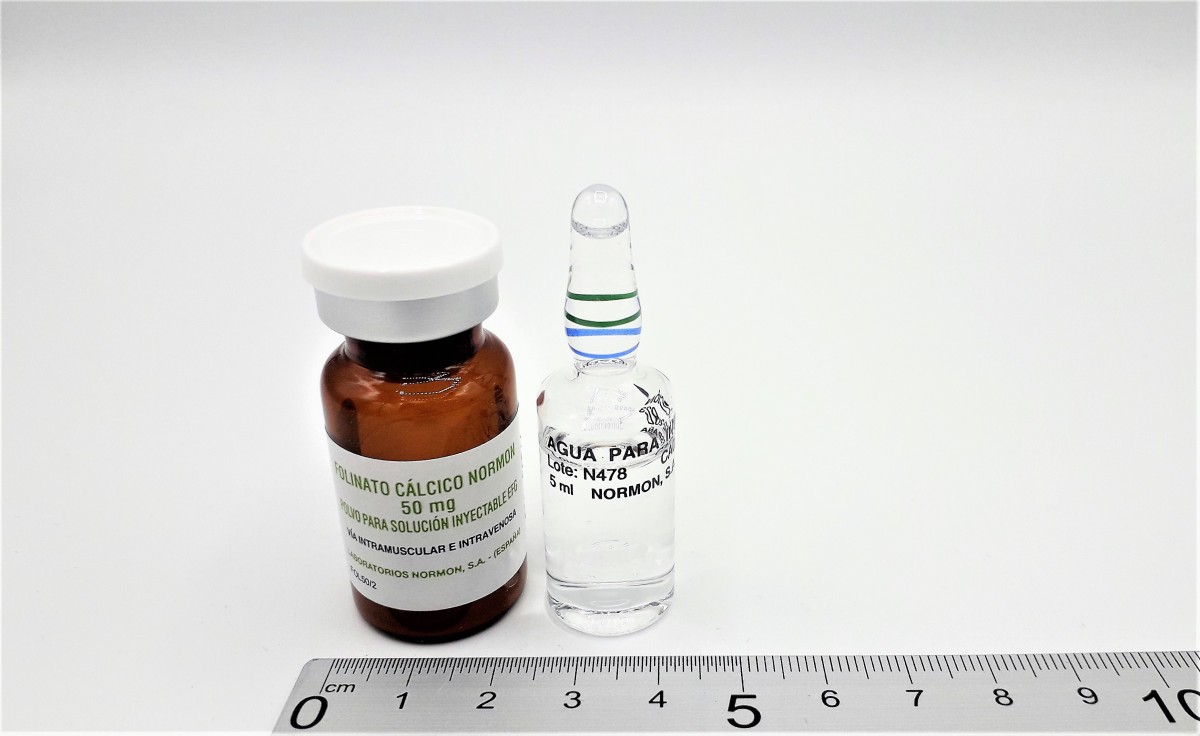 FOLINATO CALCICO NORMON 50 mg POLVO Y DISOLVENTE PARA SOLUCION INYECTABLE EFG, 25 viales + 25 ampollas de disolvente fotografía de la forma farmacéutica.