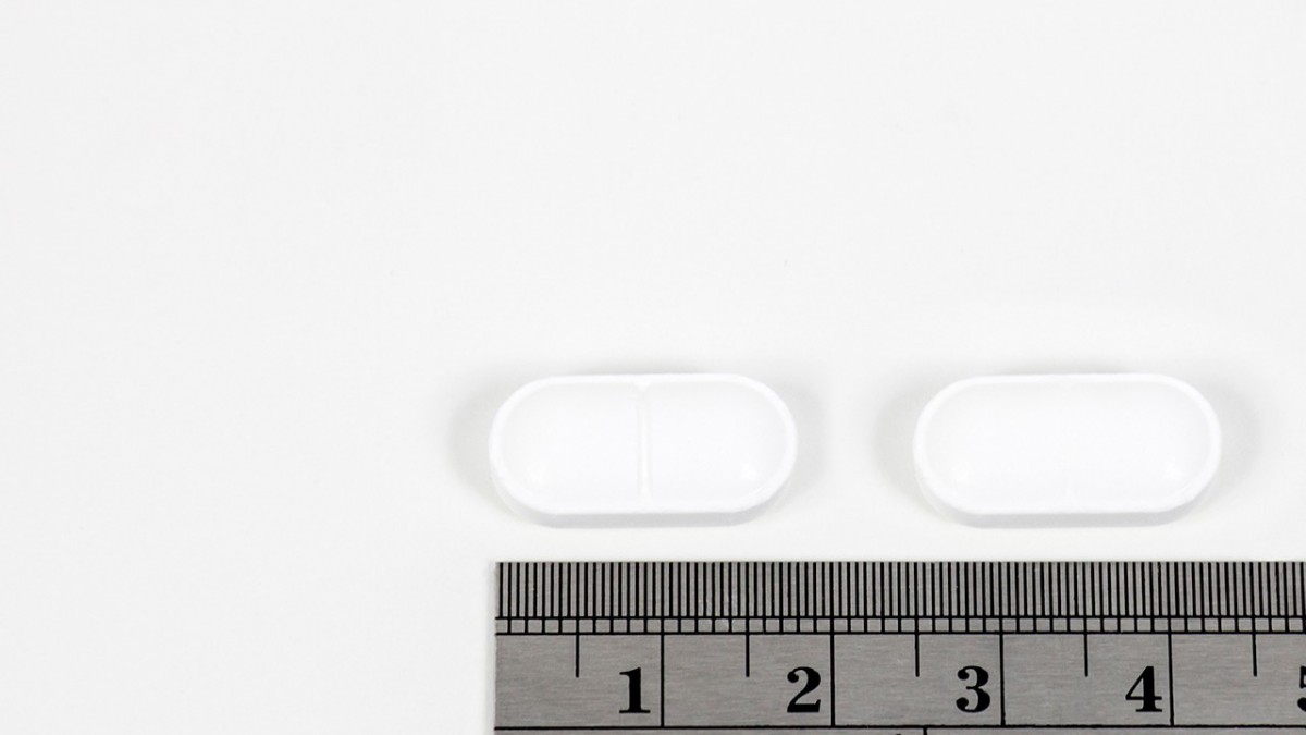 GELOCATIL 650 mg COMPRIMIDOS, 20 comprimidos fotografía de la forma farmacéutica.