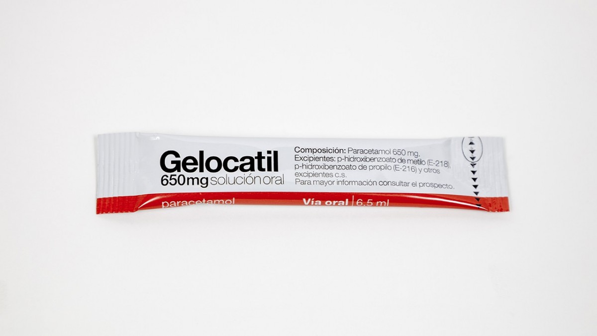 GELOCATIL 650 mg SOLUCION ORAL, 12 sobres fotografía de la forma farmacéutica.